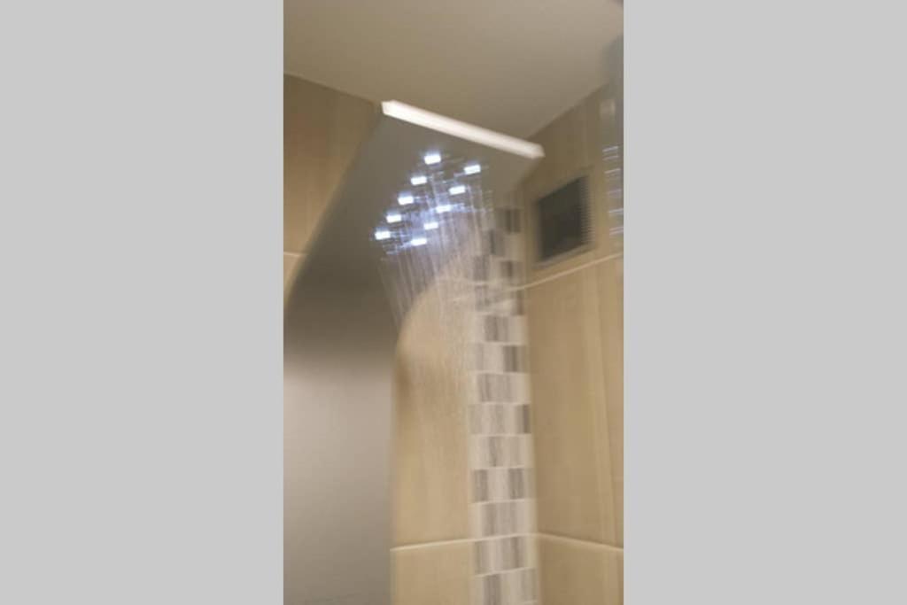Appartement 2 Chambres Angers Centre De Congres المظهر الخارجي الصورة